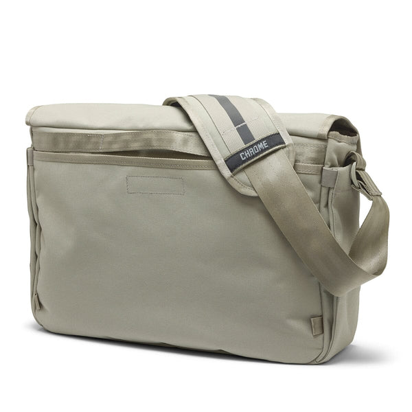 美品特価　クローム　メッセンジャー MIDTOWN 20 MESSENGER CHROME（クローム） CHROME MIDTOWN 20L MESSENGER(ミッドタウン 20L