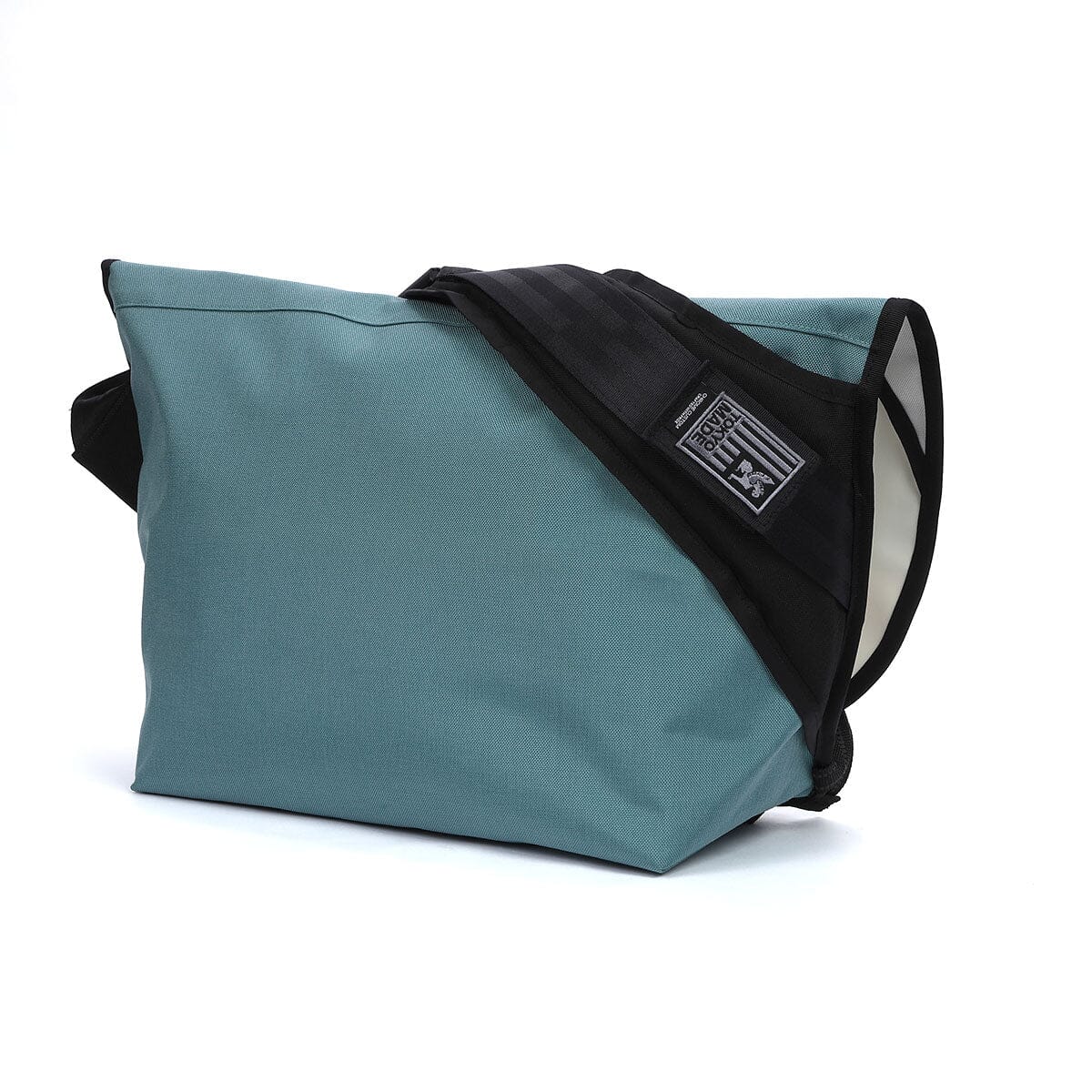 two words: No War】PREMADE CTZ MESSENGER BAG 2026 | クローム