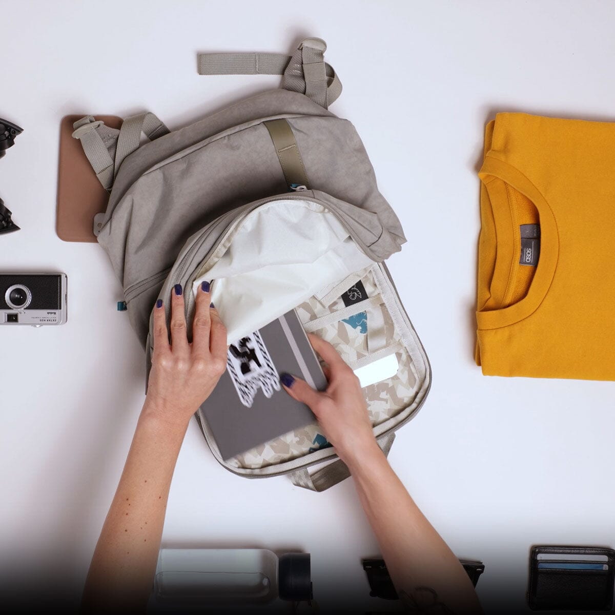 CAMDEN 16L BACKPACK(カムデン 16L バックパック) | クローム