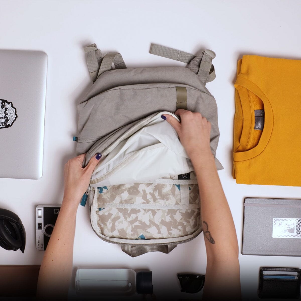 CAMDEN 16L BACKPACK(カムデン 16L バックパック) | クローム