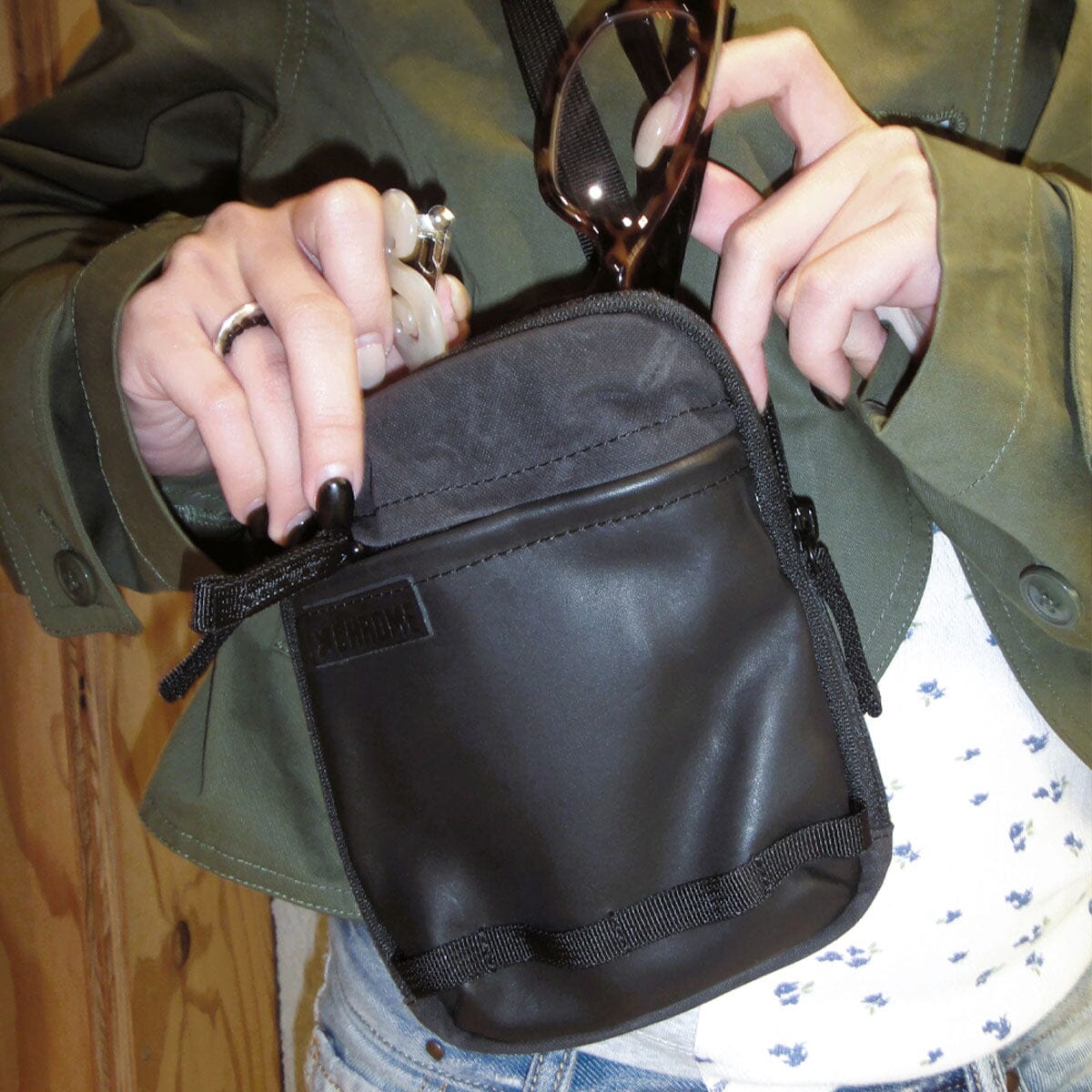 PAC POUCH 2L(パック ポーチ 2L) | クローム・インダストリーズ公式