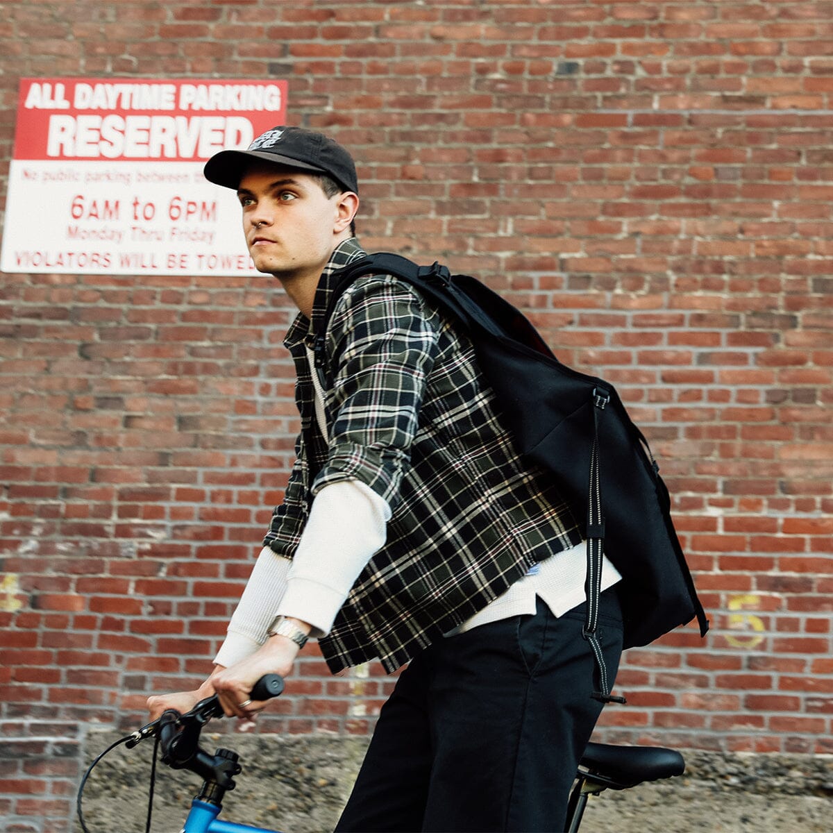 Metropolis 40L Messenger LTD