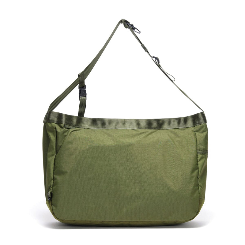ニュースペーパー メッセンジャー BAGS chromeindustries 
