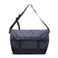 クーリエ フラップ メッセンジャー 20L BAGS chromeindustries 