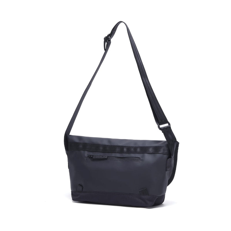 クーリエ フラップ メッセンジャー 6L BAGS chromeindustries 