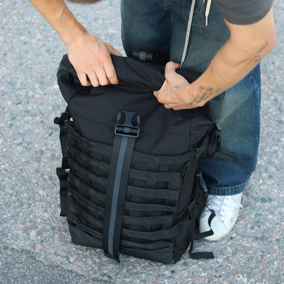 Amazon | [クローム] バックパック BARRAGE CARGO/バラージ