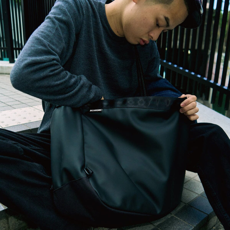 ニュースペーパー メッセンジャー BAGS chromeindustries 