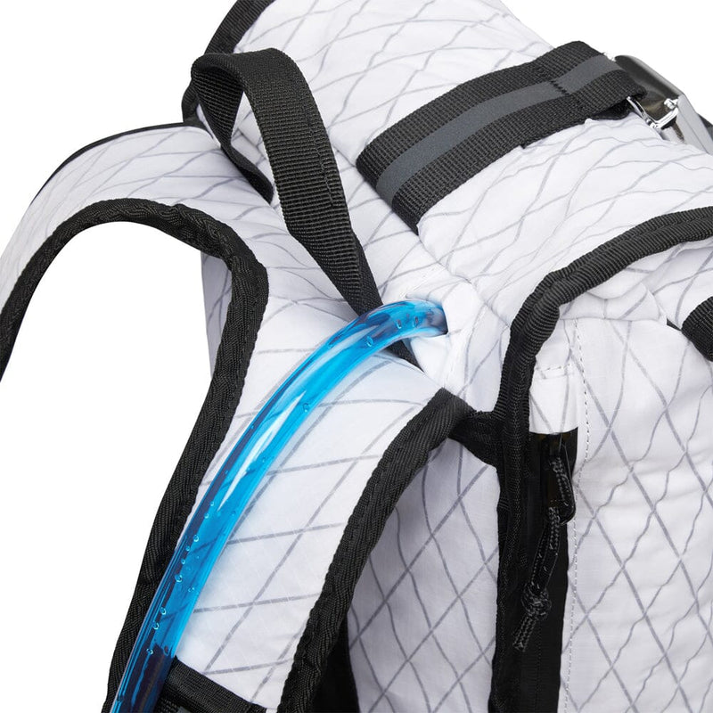 TENSILE TRAIL HYDRO PACK(SALE) BAGS chromeindustries 