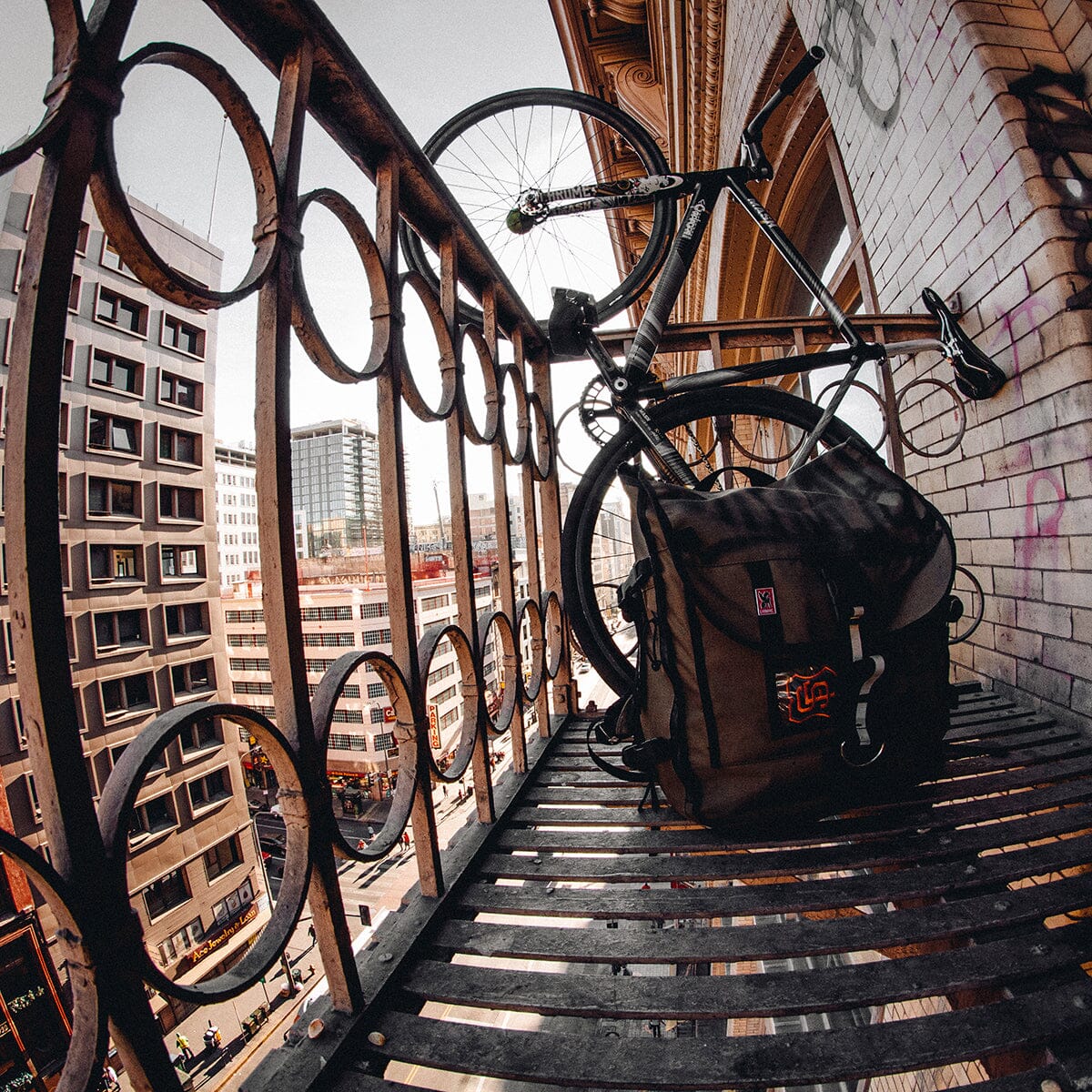 ワルシャワ 2.0 | クローム・インダストリーズジャパン 公式オンライン